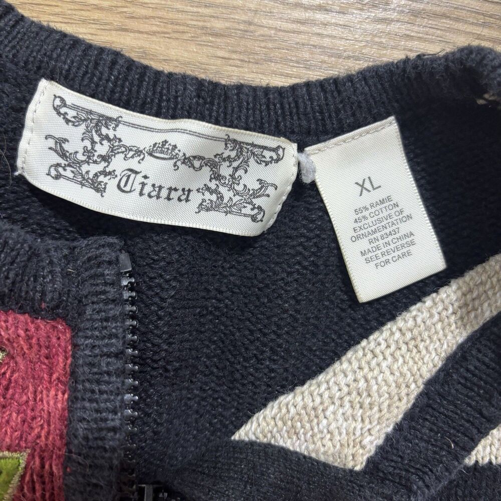 Tiara Sweater Women’s Sz XL Black Fall Autumn Pumpkins Leaves Zip-Up Cardigan - Picture 3 of 5